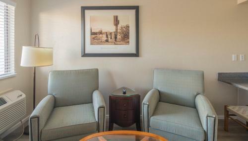 Wanderjaunt - Chic Mesa Apartments