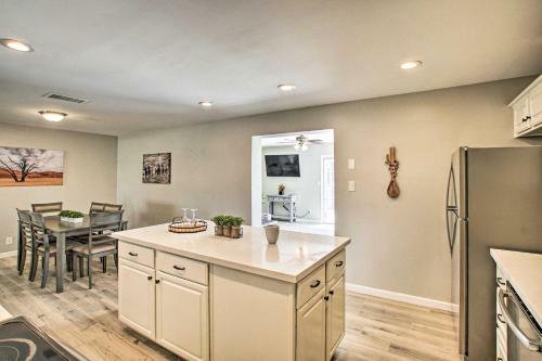 Stylish And Central Mesa Home With Private Pool!