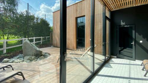 Hotel Tee Room ?eladn� & Wellness