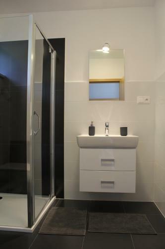 Hostal Vila Apalucha49 ?eladn� - 12 Osob