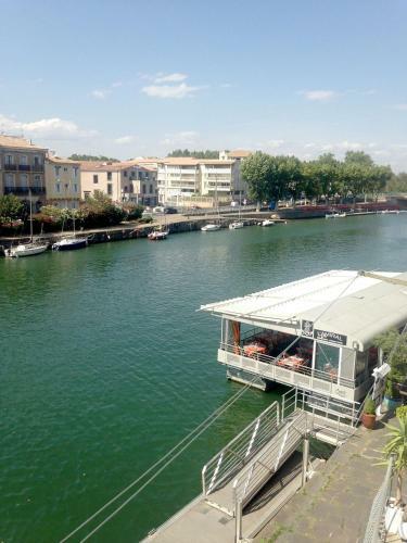 Hostal Centre Historique Agde