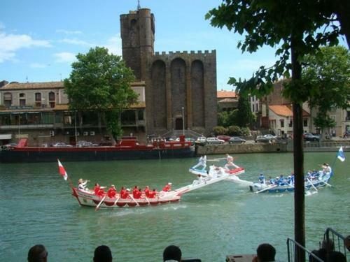 Hostal Centre Historique Agde