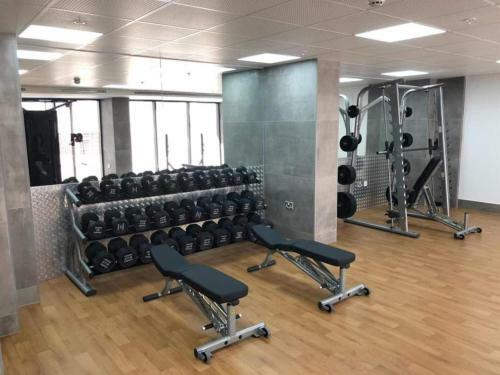 Modern Studio Apartment At The Hub