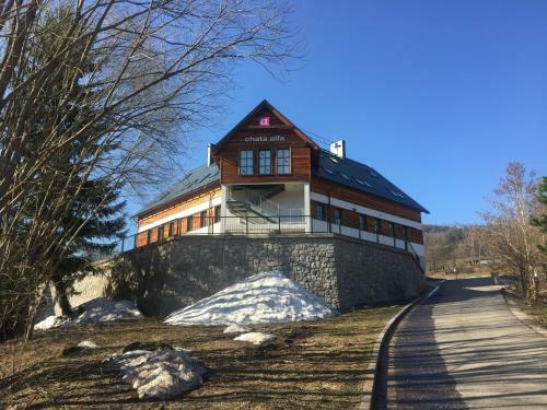 Apartm�n "u N�s Doma" V Chat? Alfa ?ern� D?l