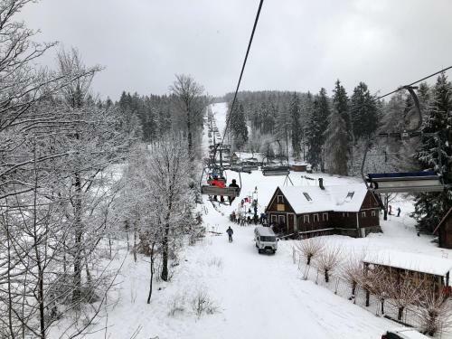 Apartm�n "u N�s Doma" V Chat? Alfa ?ern� D?l