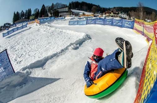 T?ic�tka Na ??astn�m Kopci