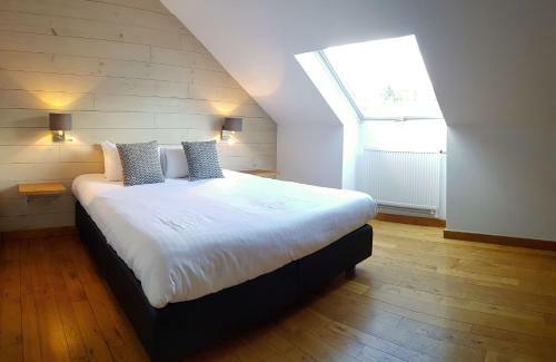 Hotel C�t� Cour