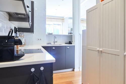 Prim Apartment By Basque Homes