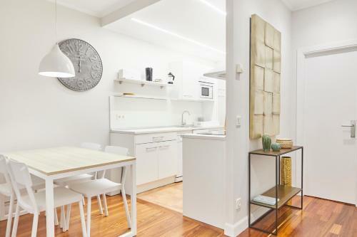 San Martin Apartment By Basque Homes