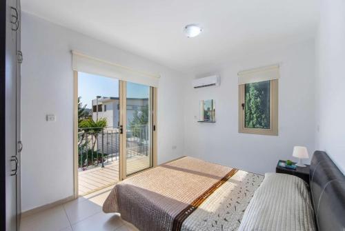 Villa Avocado Palm 23