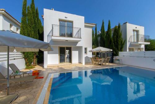 Villa Avocado Palm 23