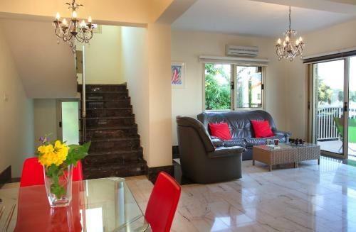 Villa Jasmine By The Sea
