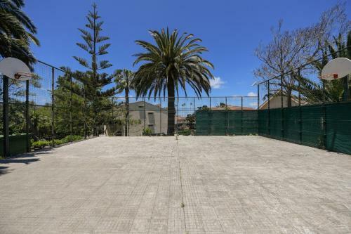 House With Cozy Garden Bbq And Free Parking