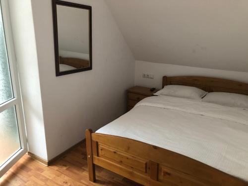Hostal Pensiunea Felyviss