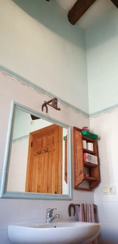 Las Casas De Yag�e, Ayll�n
