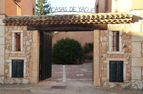 Las Casas De Yag�e, Ayll�n