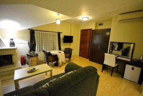 Velena Hotel