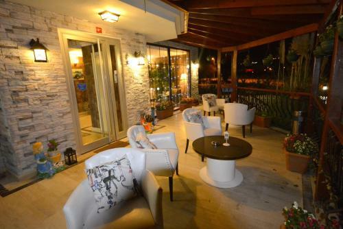 Velena Hotel