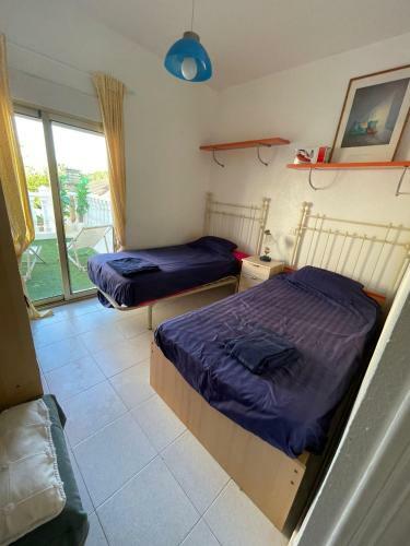 Unifamiliar Con Jard�n, Cerca Del Mar