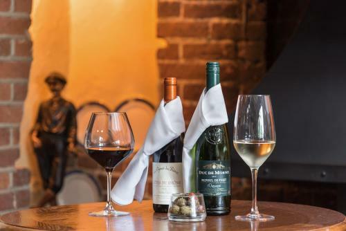 Kingswell Hotel & Restaurant