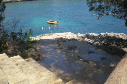 Sea Frontline Apartment 'ernesto'. Pool. Wifi