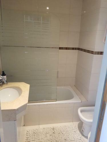 Apartamento Departamento Moderno Con Cochera En Lomas de Zamora