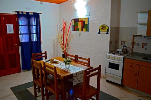 Complejo Tur�stico Laguna Azul, Los Molles / San Luis