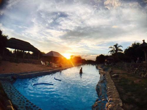 Complejo Tur�stico Laguna Azul, Los Molles / San Luis