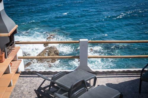 Luminous Loft Next To The Atlantic Ocean