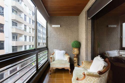 Home2book Spacious Classic Design Apartment Center