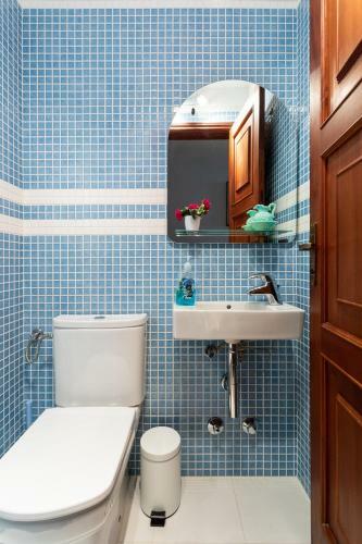 Home2book Spacious Classic Design Apartment Center