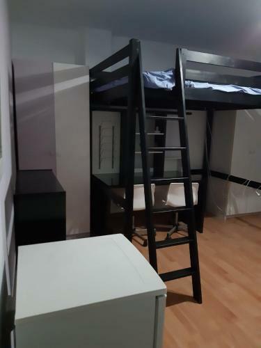 Habitaci�n C�moda Con Ba�o Individual