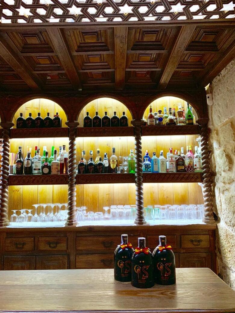 Hotel Tres Coronas De Silos