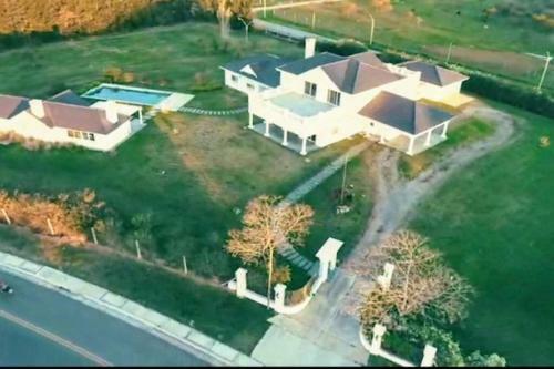 Agradable Villa Con Piscina