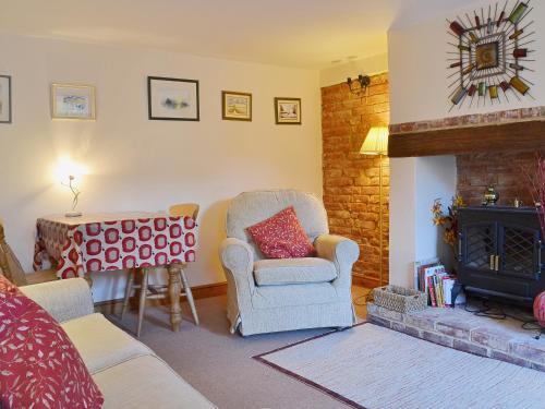 Hollyhocks Cottage