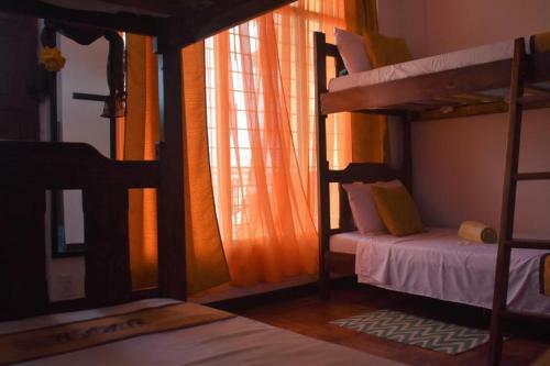Bed & Breakfast Lajuela Bnb & Hostel