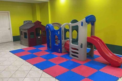 Apartamento Zona 10 Con Piscina