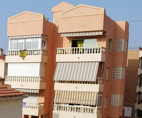 Apartamento Con Tres Dormitorios Vista Mar