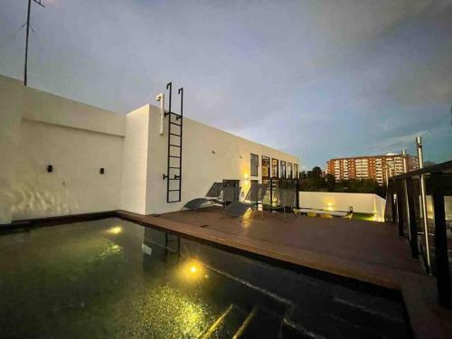 Apartamento Lovely 2 Bedroom Loft With Pool