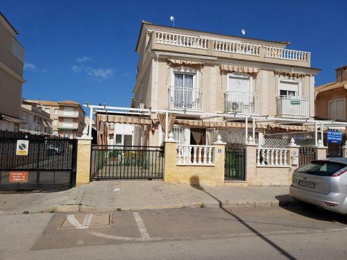 Apartamento Tamarit Beach Holiday House