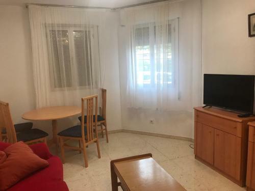 Inviting 2-bed Apartment In Sax Historical Spain
