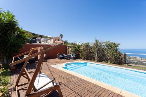 Home2book Stunning Villa Raquel, Pool & View