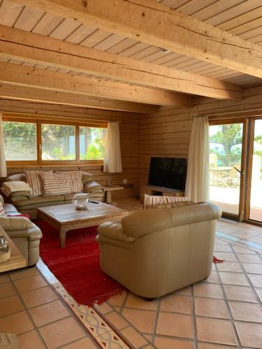 Villa Ocean Views