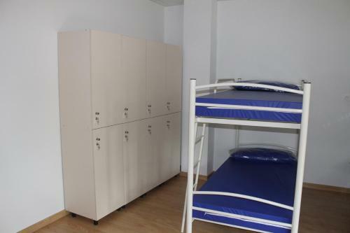 Pensi�n-albergue Puente Ribeira