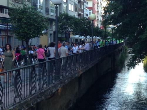 Pensi�n-albergue Puente Ribeira