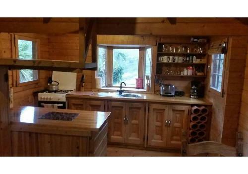 Wooden Mountain Cabin