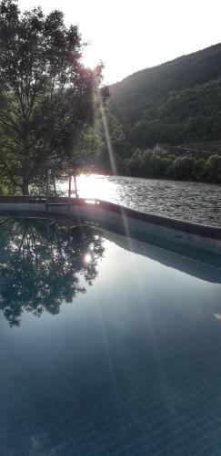 Bed & Breakfast Vila Na Drini-apartmani