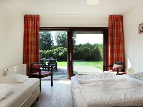 Agroturismo Spacious Farmhouse In Eede With Private Terrace