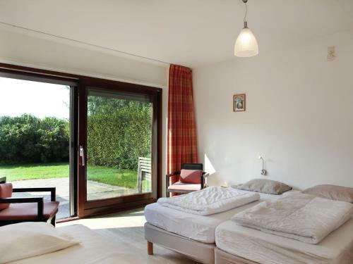 Agroturismo Spacious Farmhouse In Eede With Private Terrace