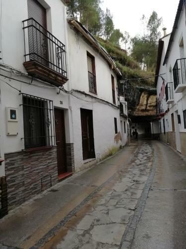 Casa Cueva De La Sombra